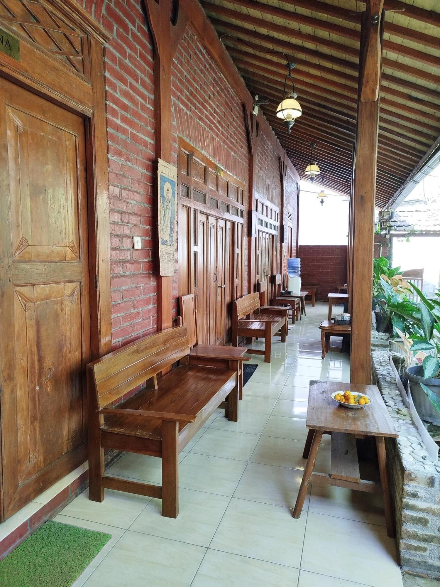 Dapur Ethnic Homestay Bantul Exterior foto